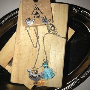 Necklace with earrings